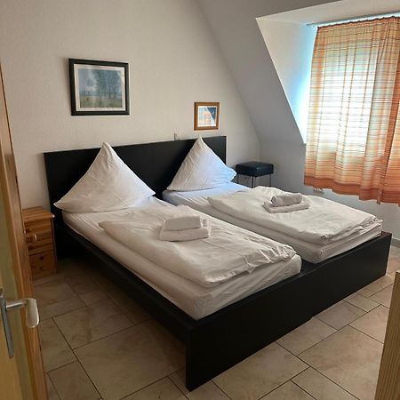 City Center - 4 Room Apartment With Kitchen And 2 Bathrooms Nuremberg Bagian luar foto