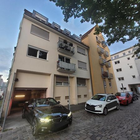 City Center - 4 Room Apartment With Kitchen And 2 Bathrooms Nuremberg Bagian luar foto